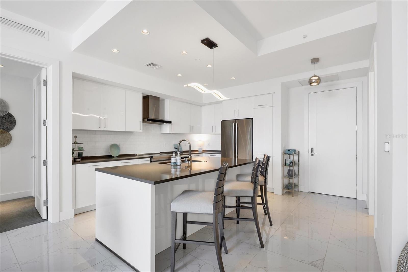 111 S PINEAPPLE AVE #804, SARASOTA, FL, 34236