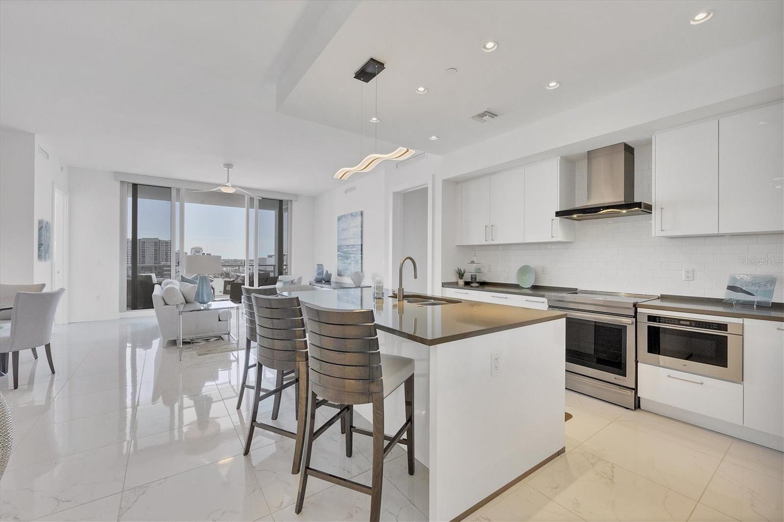 111 S PINEAPPLE AVE #804, SARASOTA, FL, 34236