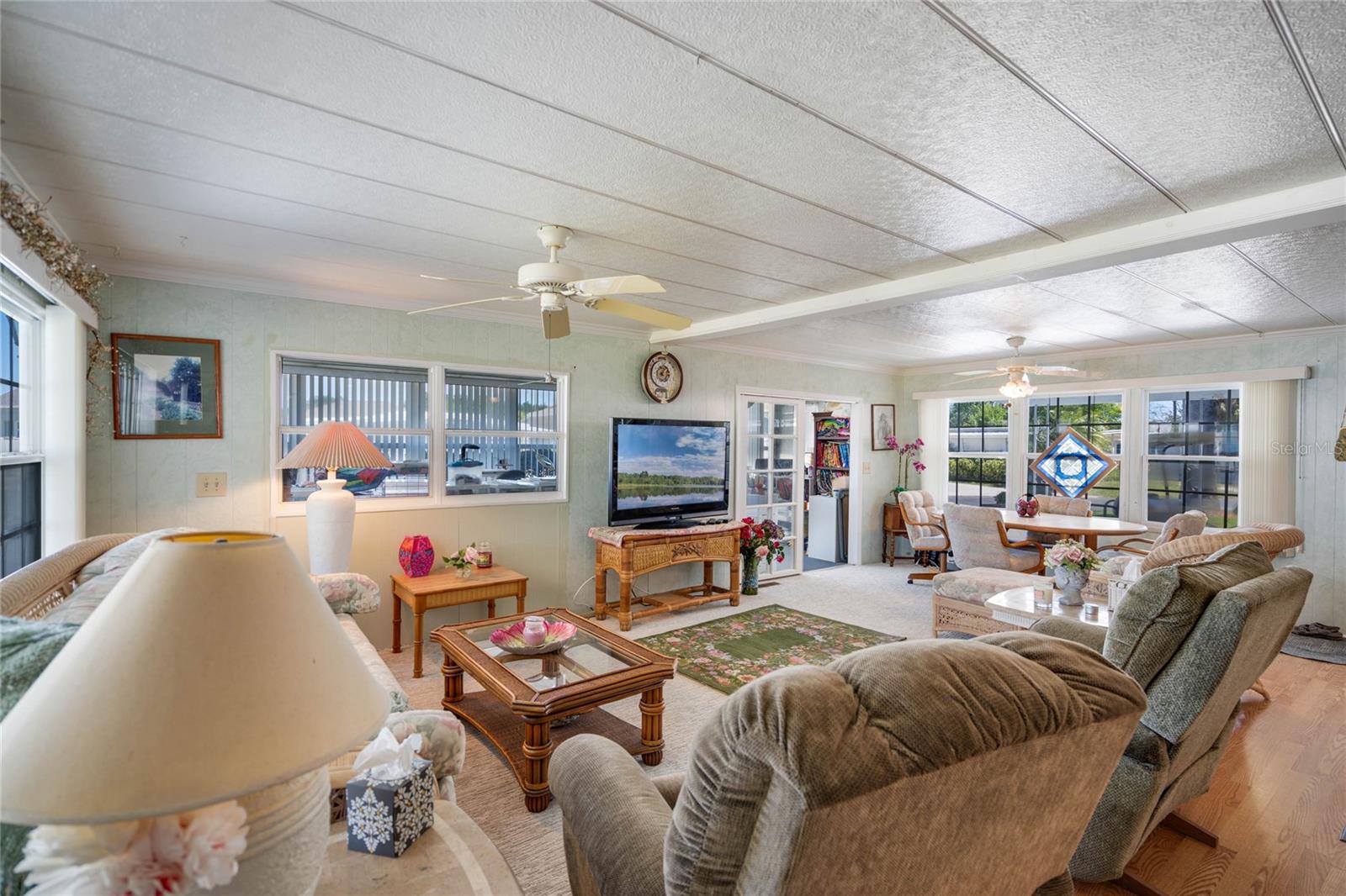 107 HOLIDAY LN, AUBURNDALE, FL, 33823