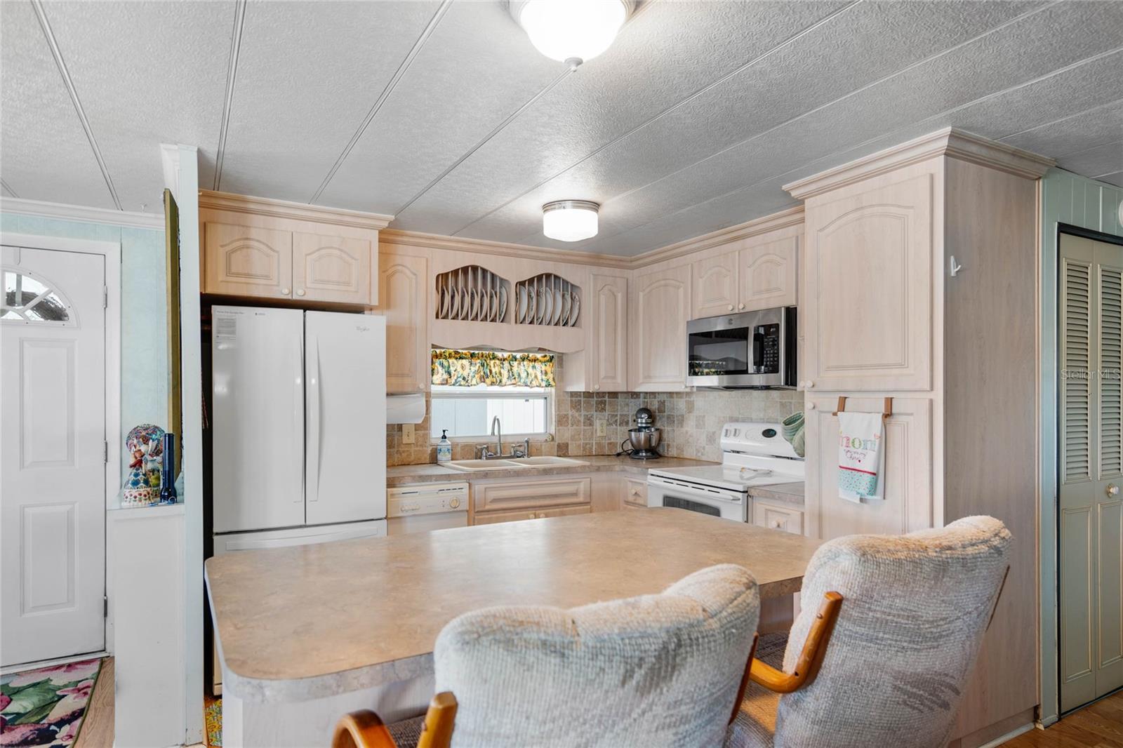 107 HOLIDAY LN, AUBURNDALE, FL, 33823