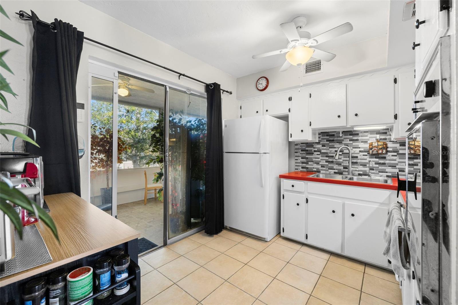 4152 56TH WAY N #614, KENNETH CITY, FL, 33709