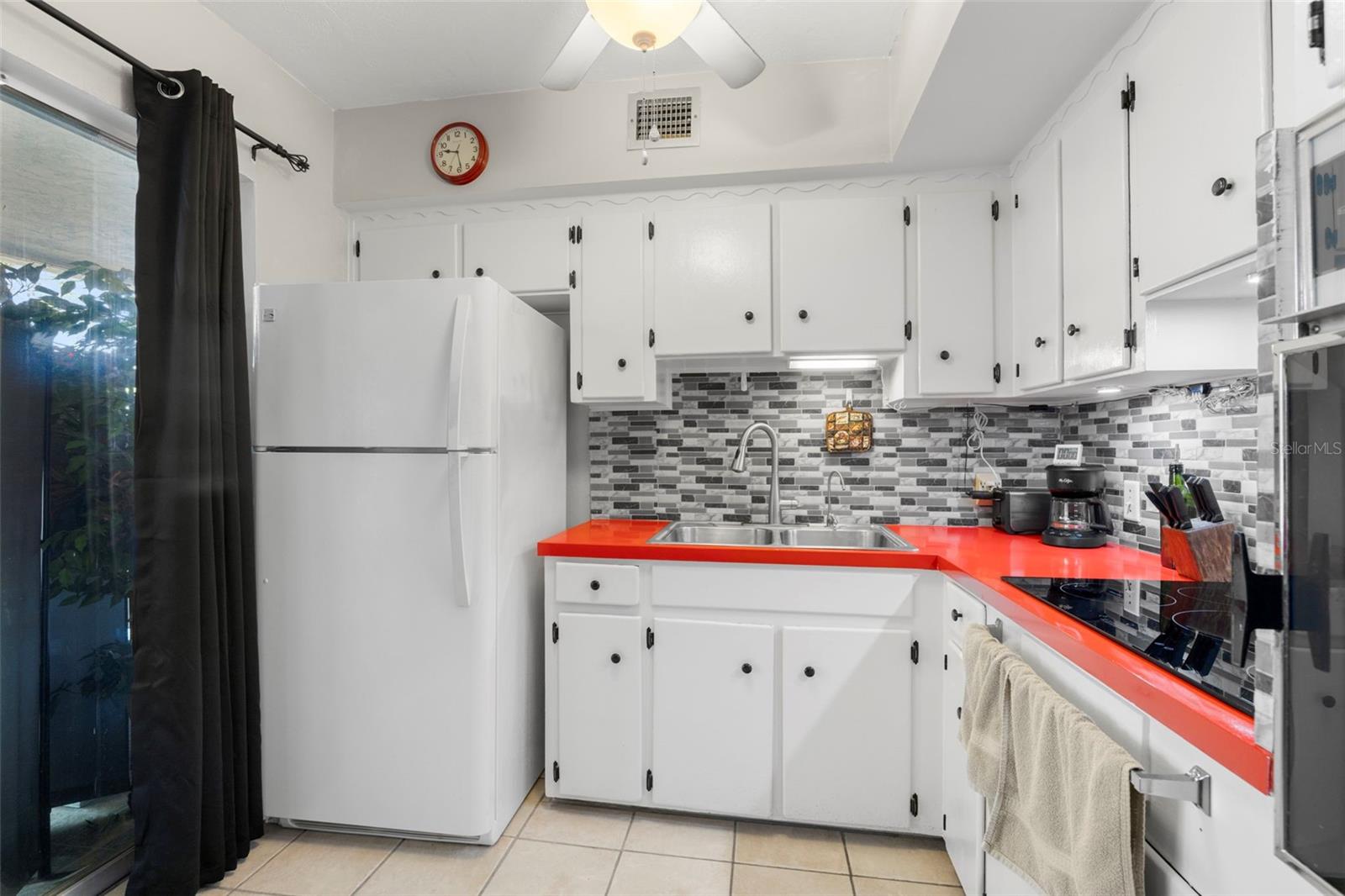 4152 56TH WAY N #614, KENNETH CITY, FL, 33709