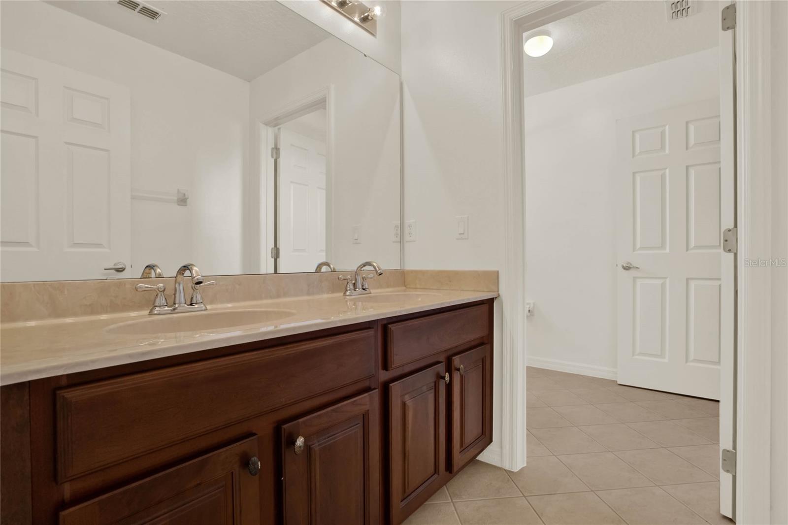 4393 S DEVON CT, KISSIMMEE, FL, 34746
