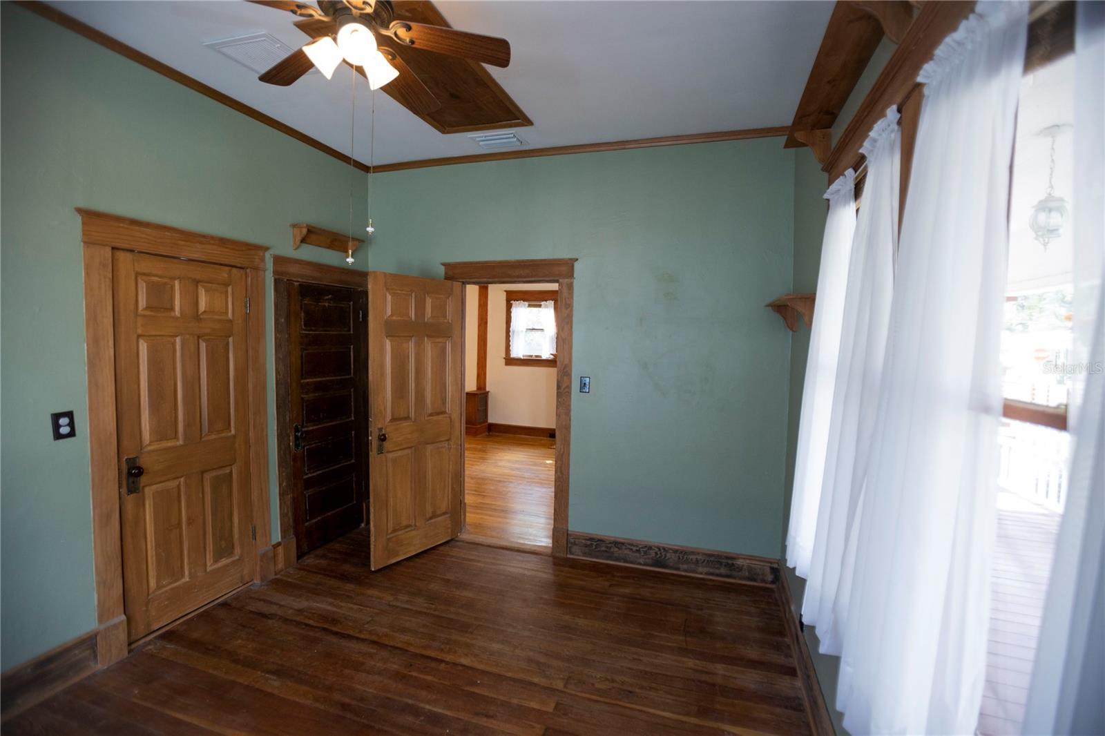1005 E CURTIS ST, TAMPA, FL, 33603