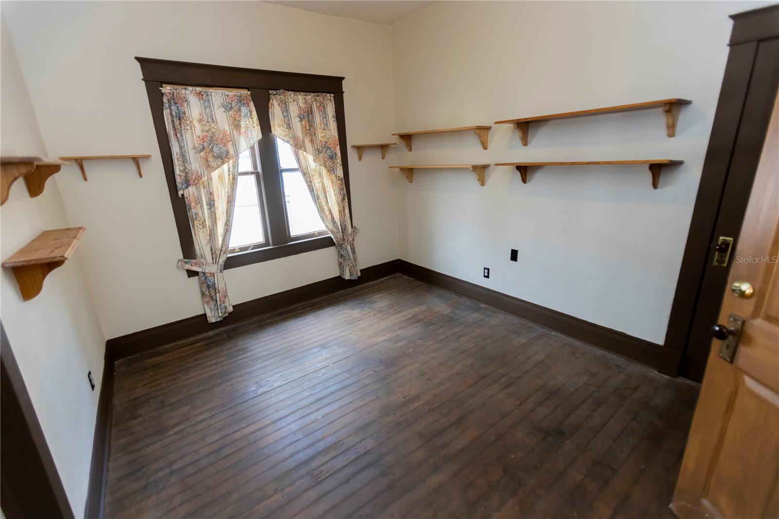 1005 E CURTIS ST, TAMPA, FL, 33603