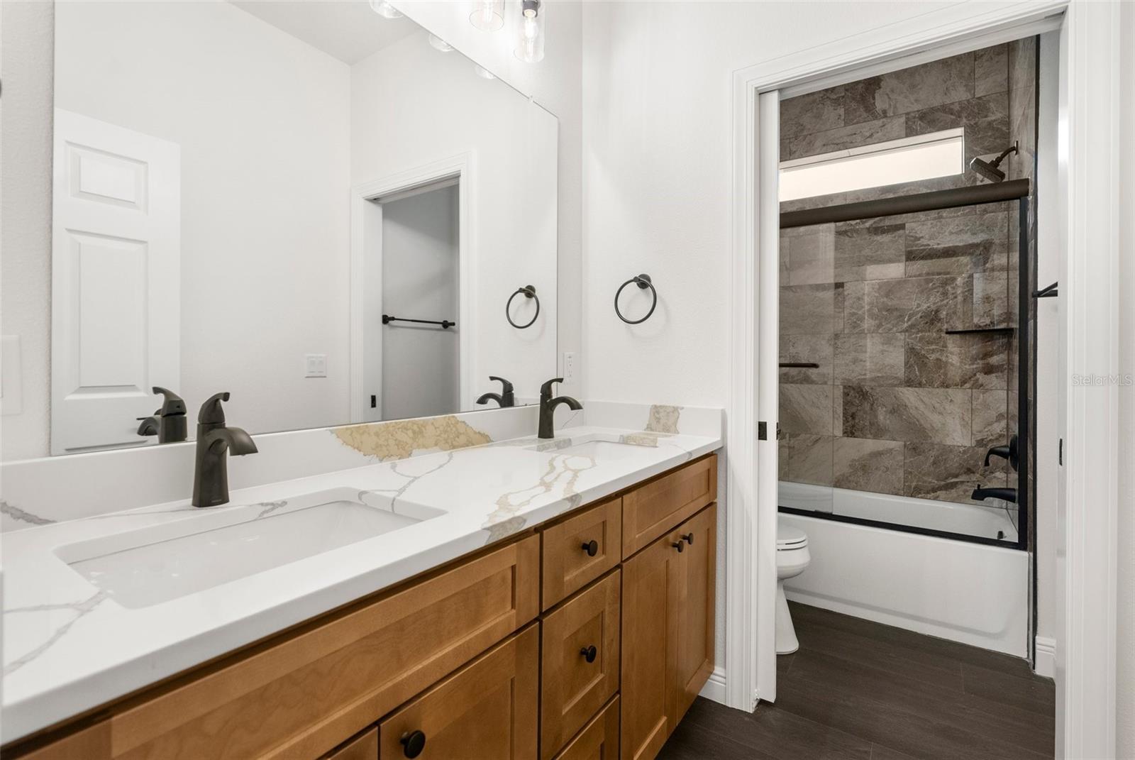 16043 PENN STATE RD, WEEKI WACHEE, FL, 34614