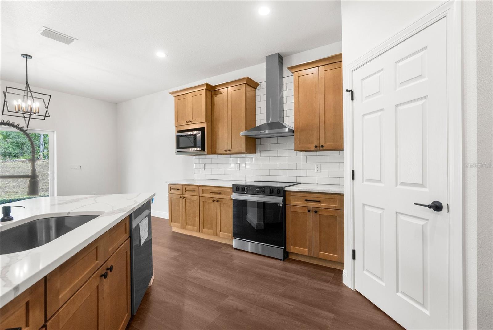 16043 PENN STATE RD, WEEKI WACHEE, FL, 34614