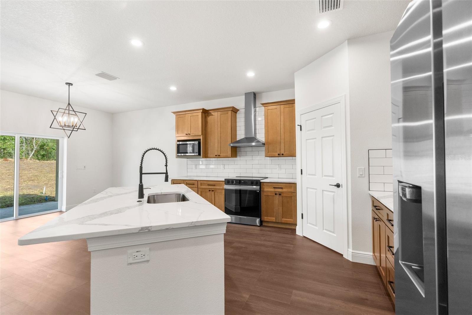 16043 PENN STATE RD, WEEKI WACHEE, FL, 34614