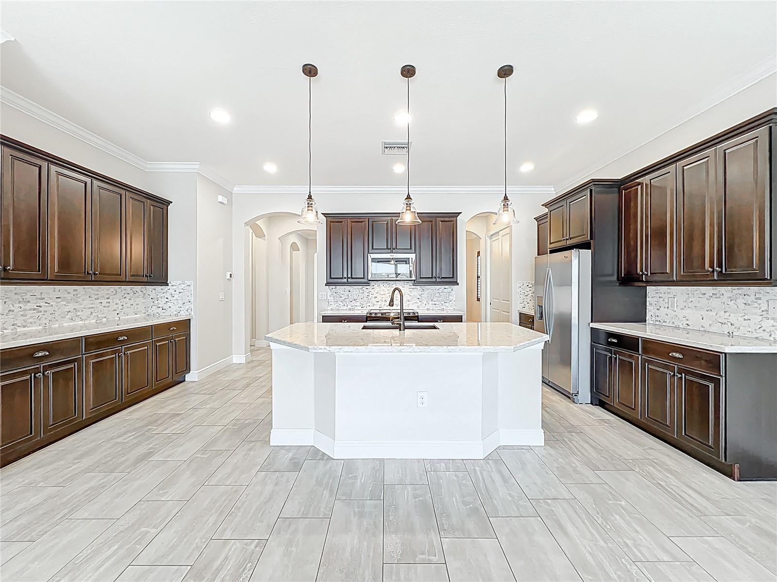 23823 WAVERLY CIR, VENICE, FL, 34293