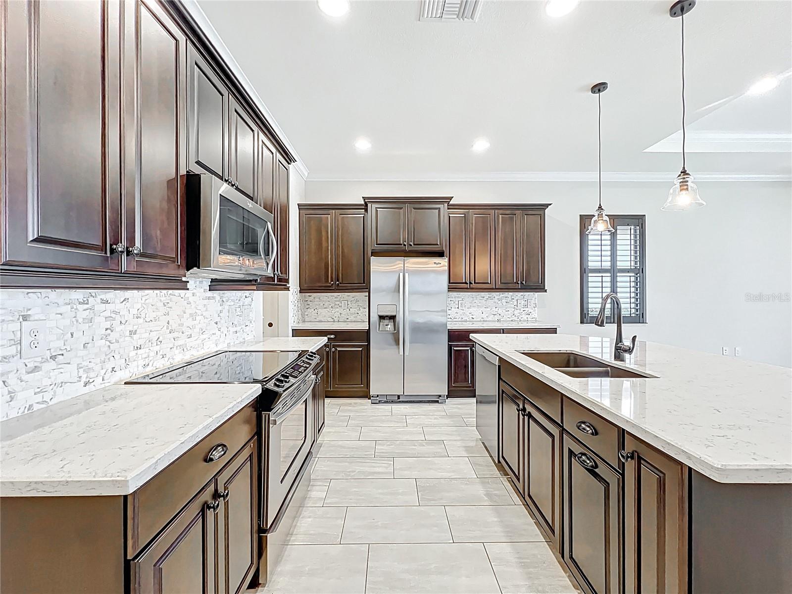 23823 WAVERLY CIR, VENICE, FL, 34293