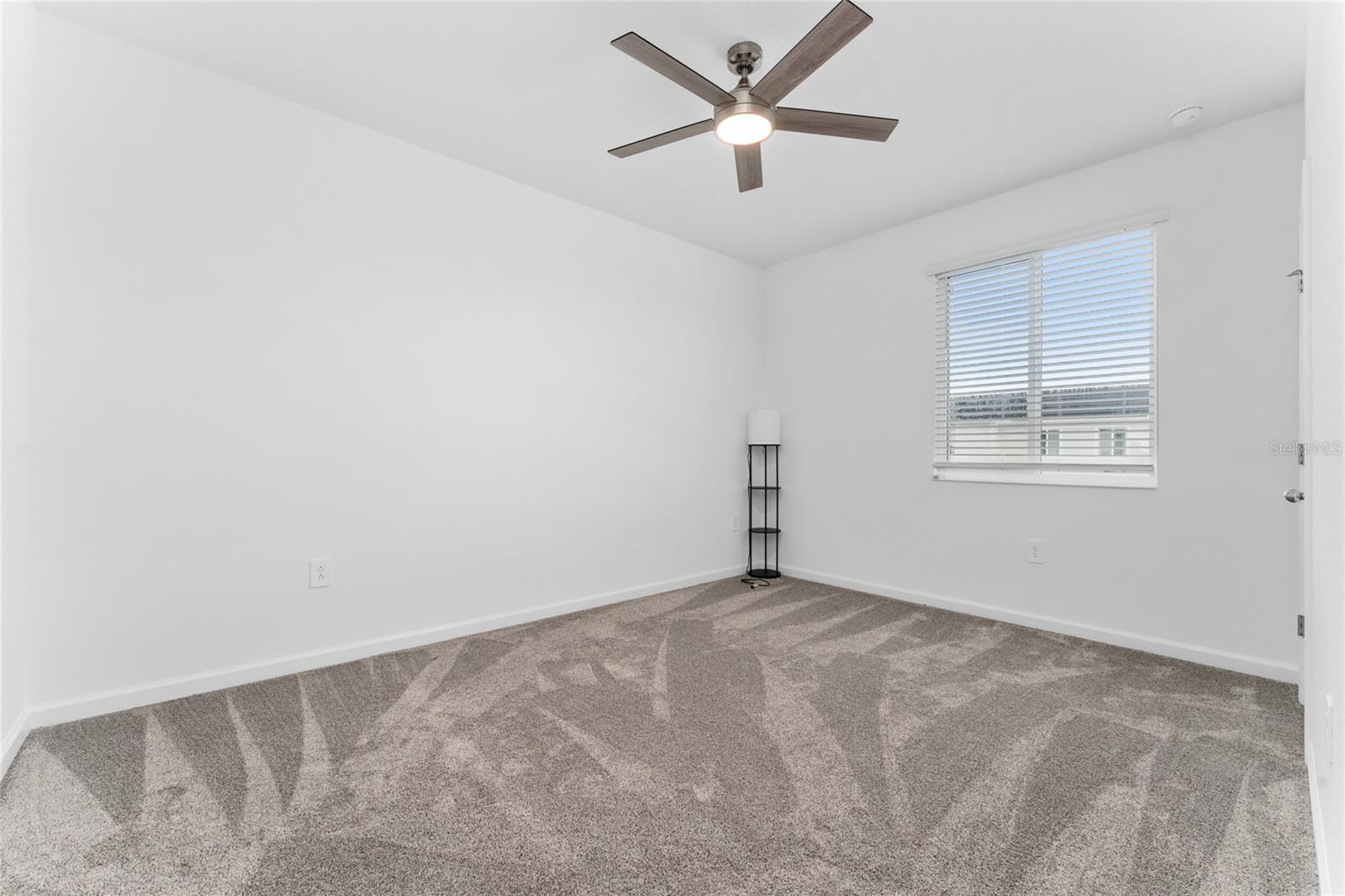 438 BOGEY DR, DAVENPORT, FL, 33896