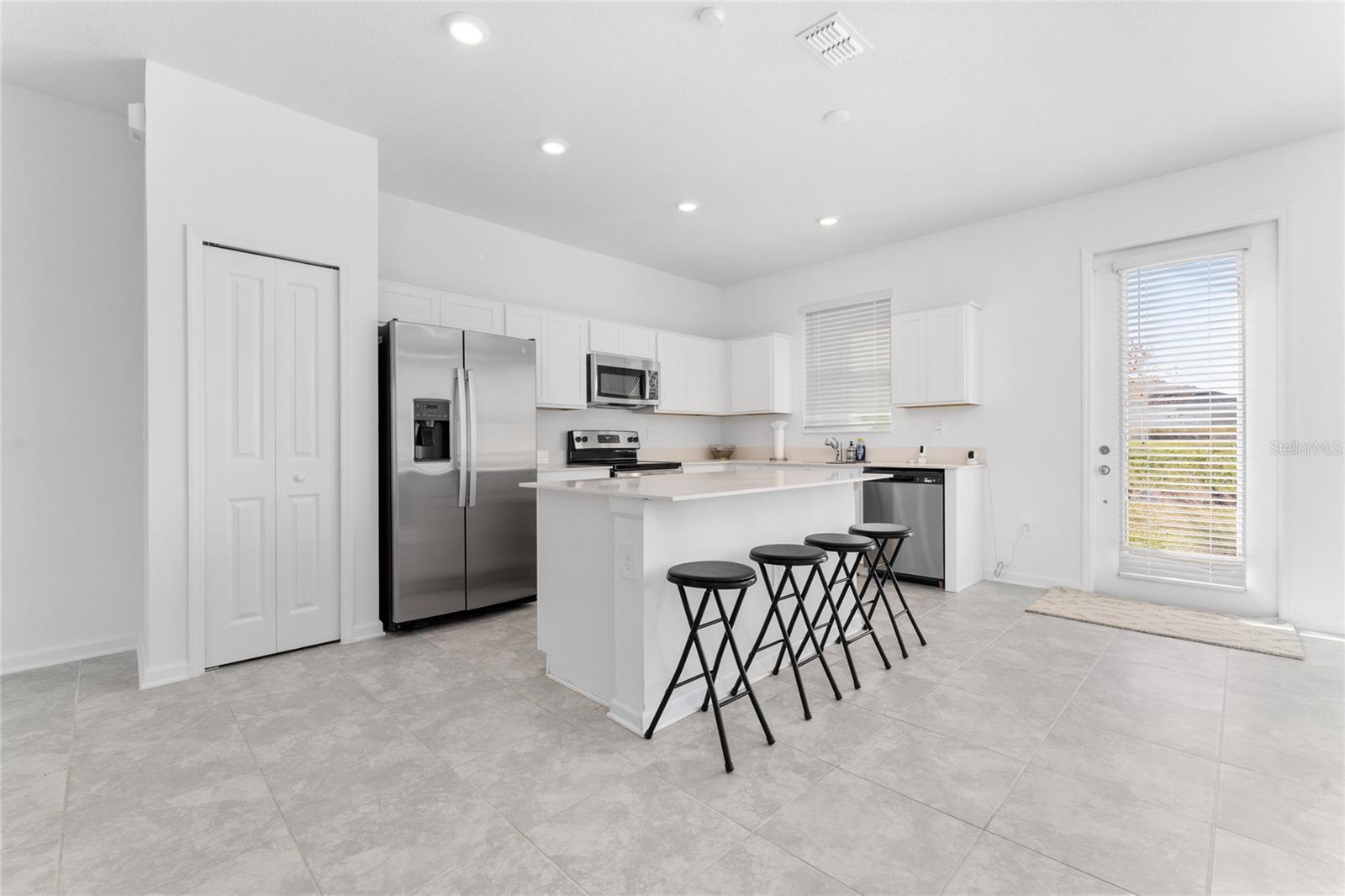 438 BOGEY DR, DAVENPORT, FL, 33896