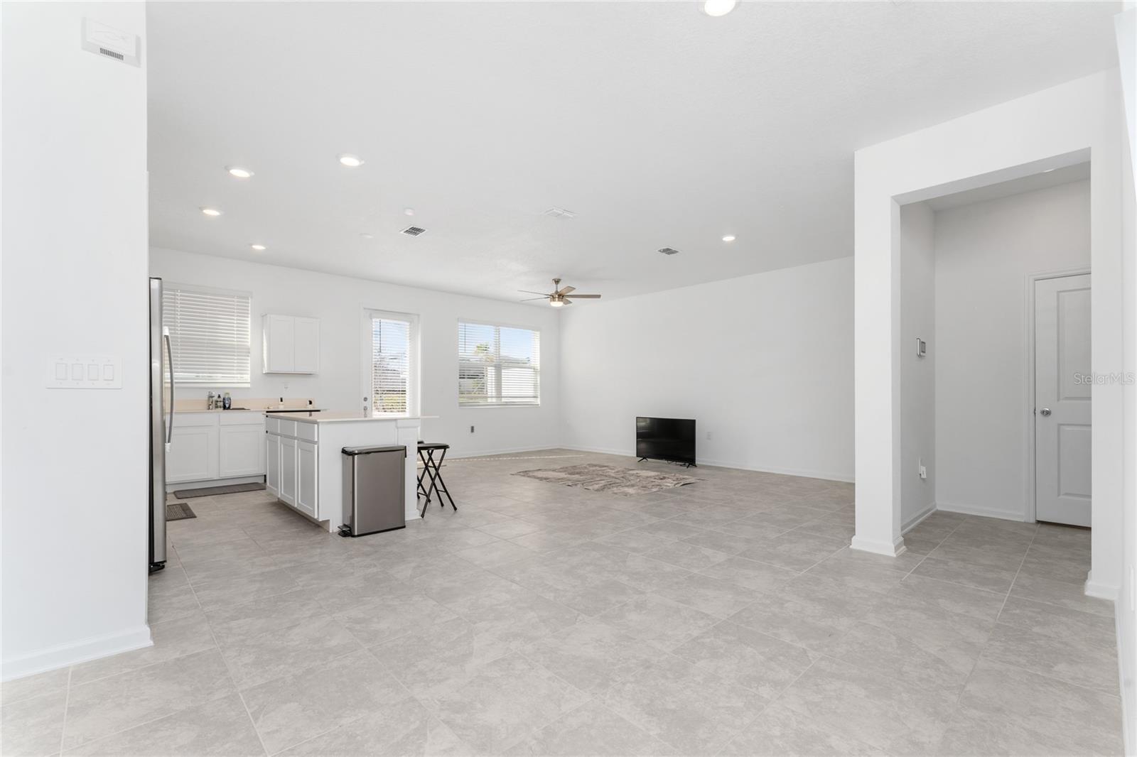 438 BOGEY DR, DAVENPORT, FL, 33896