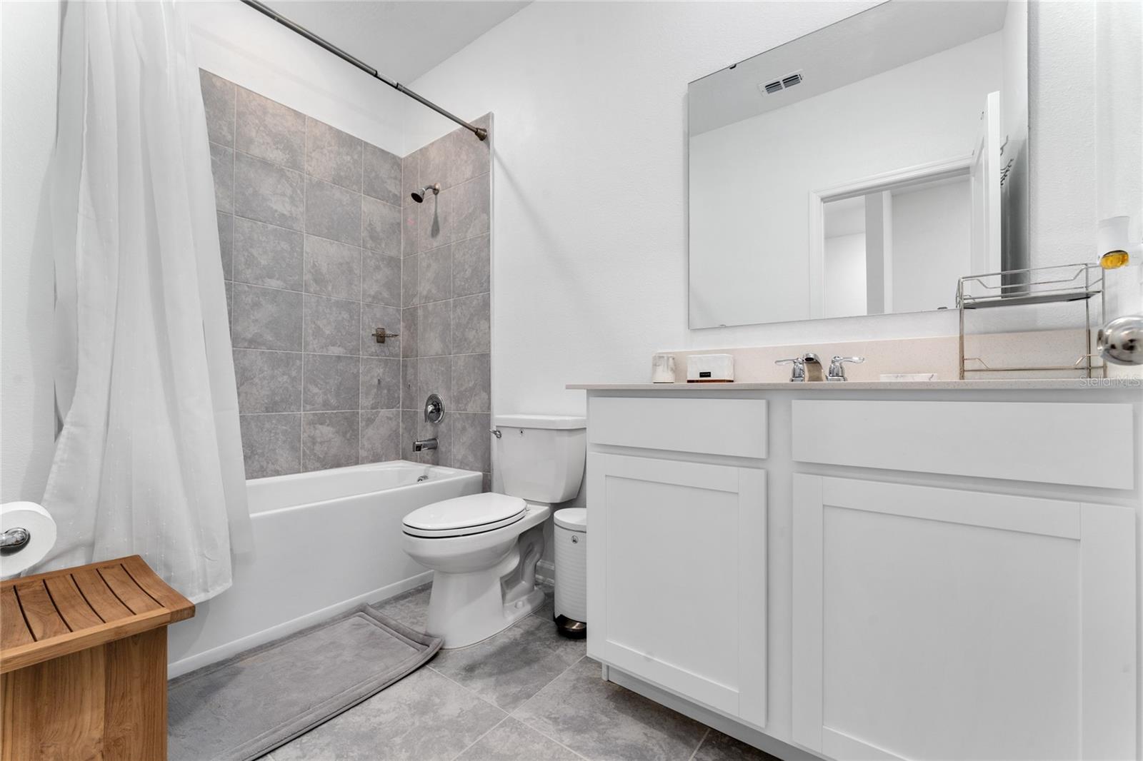 438 BOGEY DR, DAVENPORT, FL, 33896