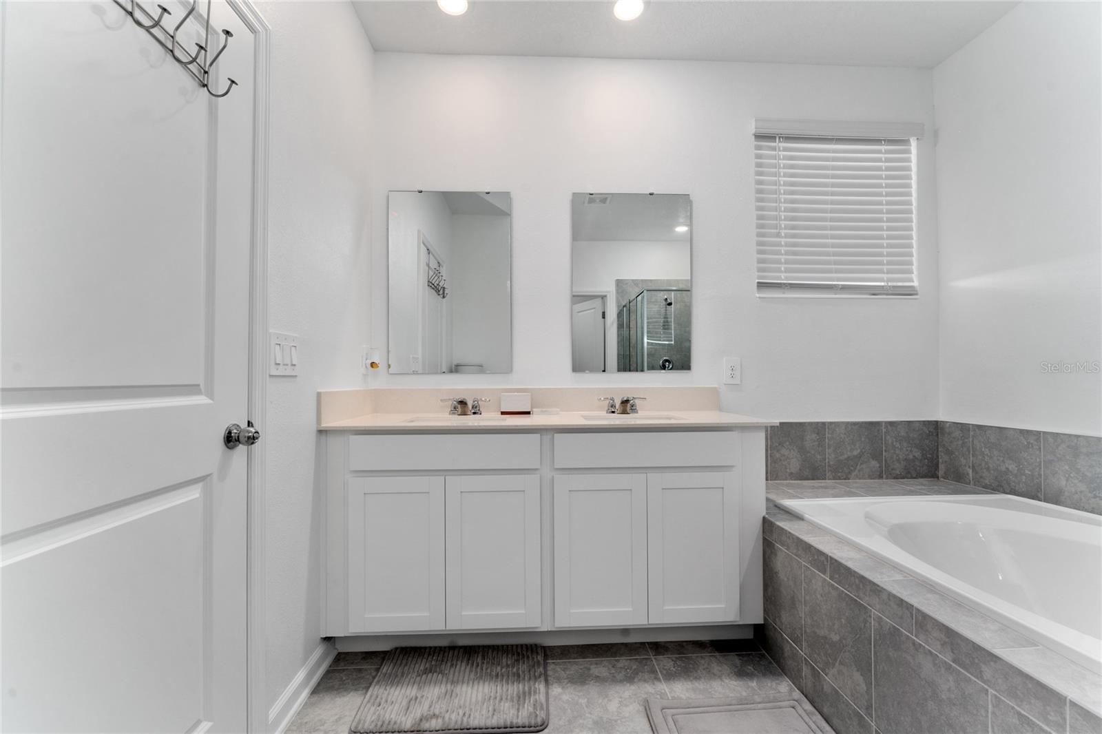 438 BOGEY DR, DAVENPORT, FL, 33896