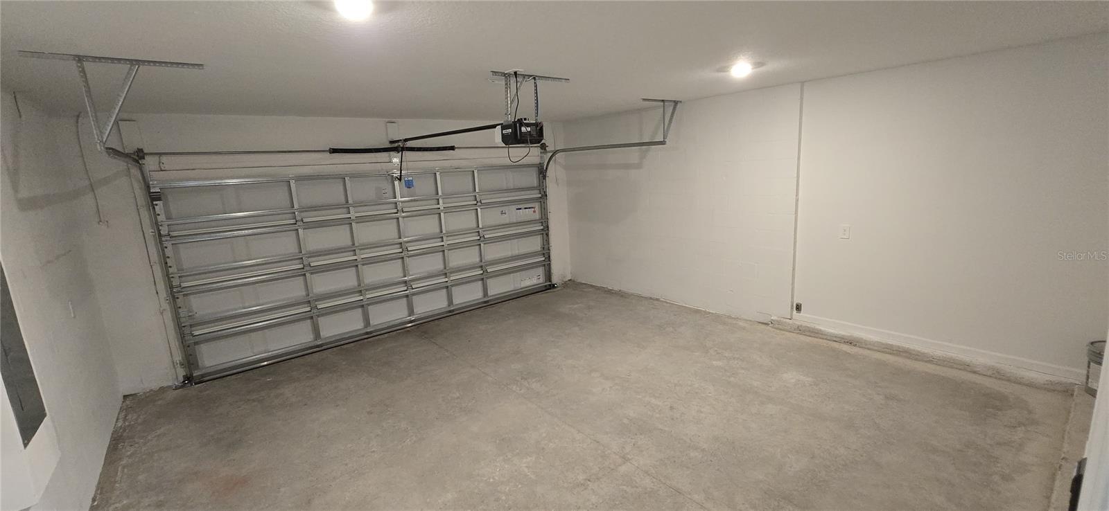 1037 HOLDEN WAY, EAGLE LAKE, FL, 33839