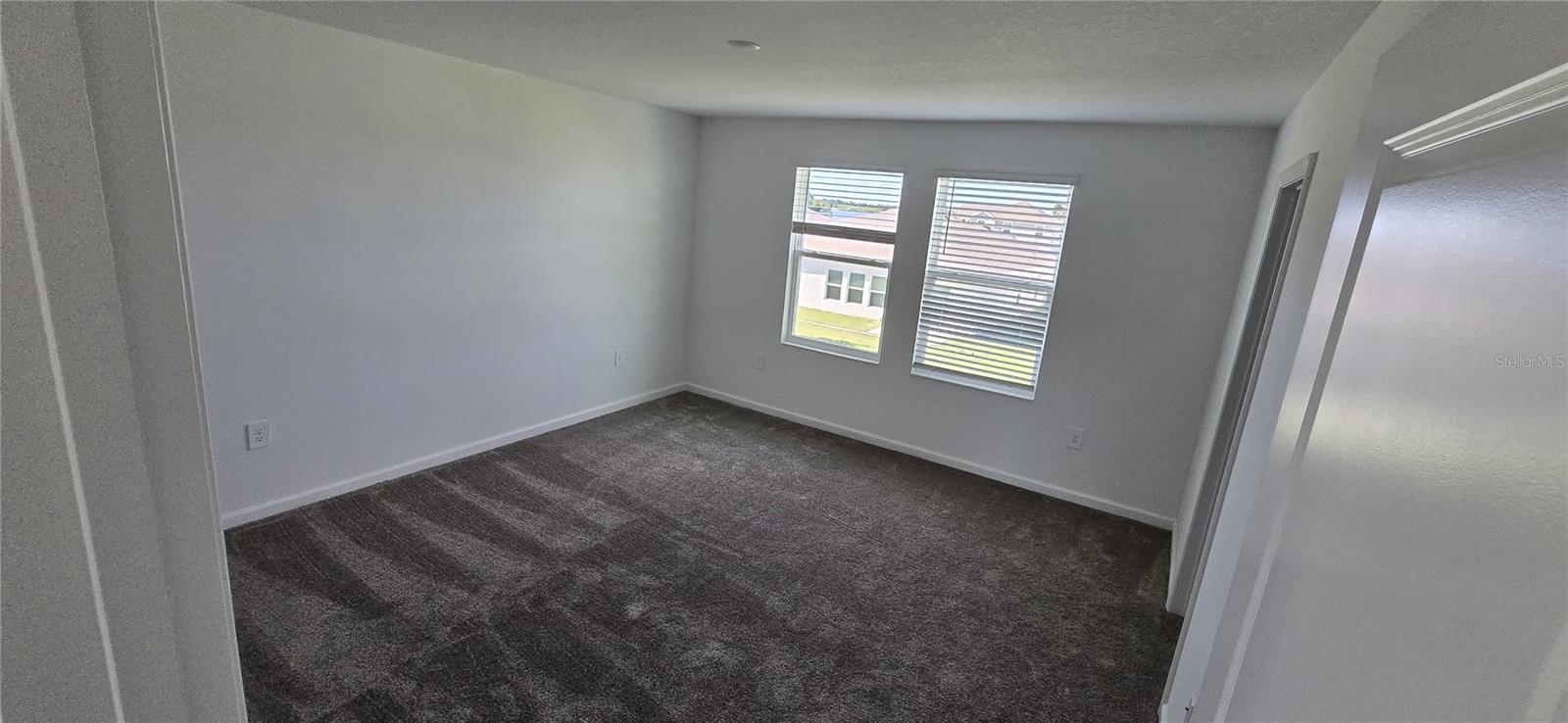 1037 HOLDEN WAY, EAGLE LAKE, FL, 33839