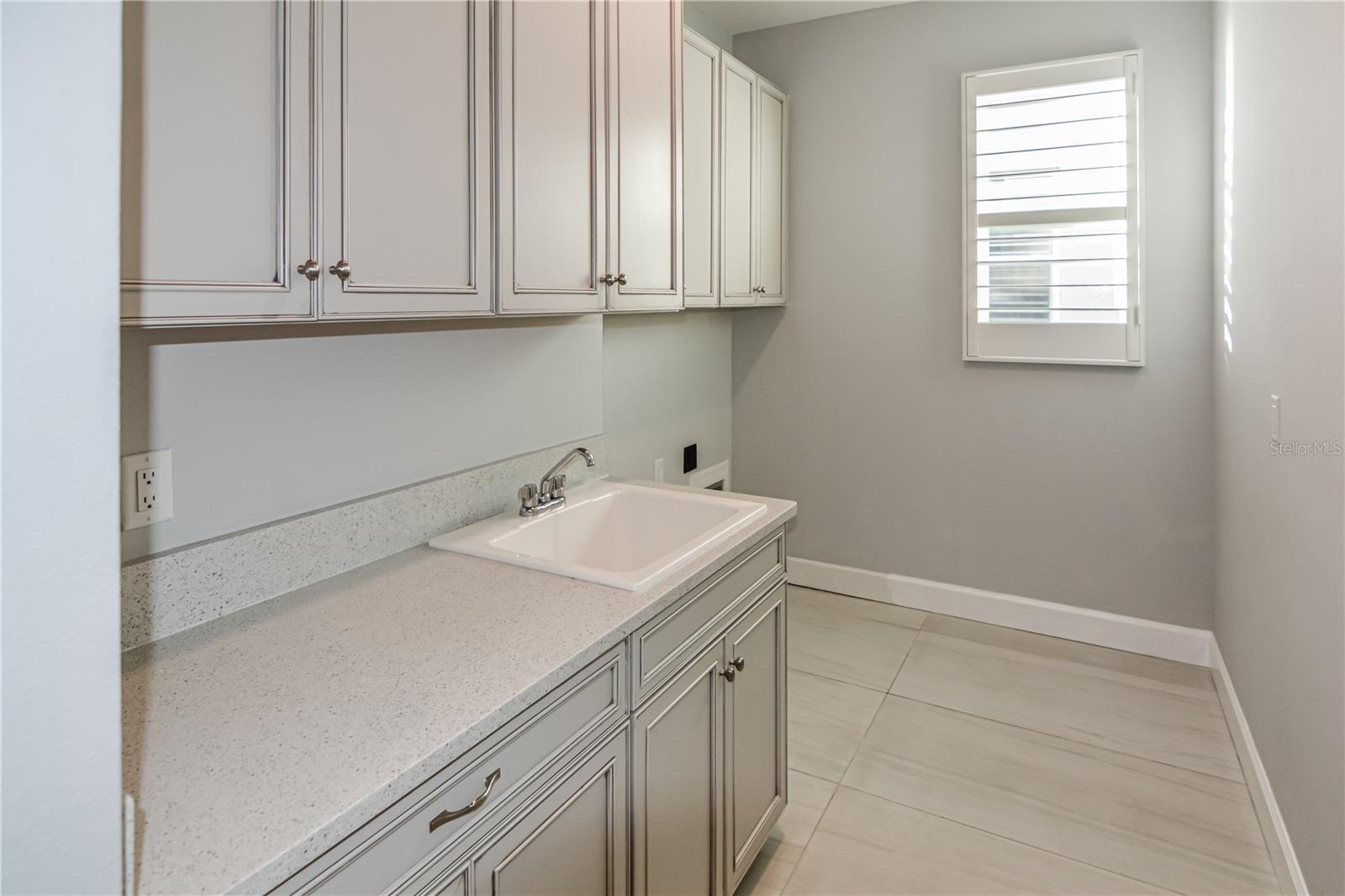 3553 SECLUDED CT, SARASOTA, FL, 34240