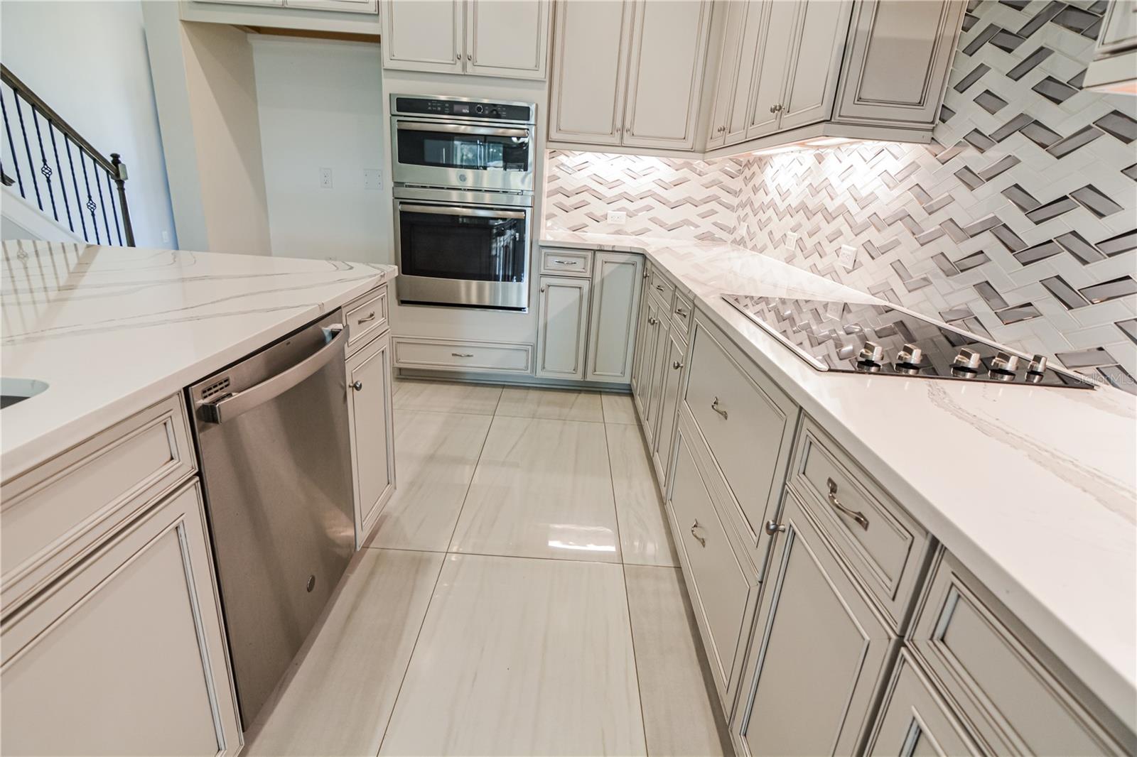 3553 SECLUDED CT, SARASOTA, FL, 34240