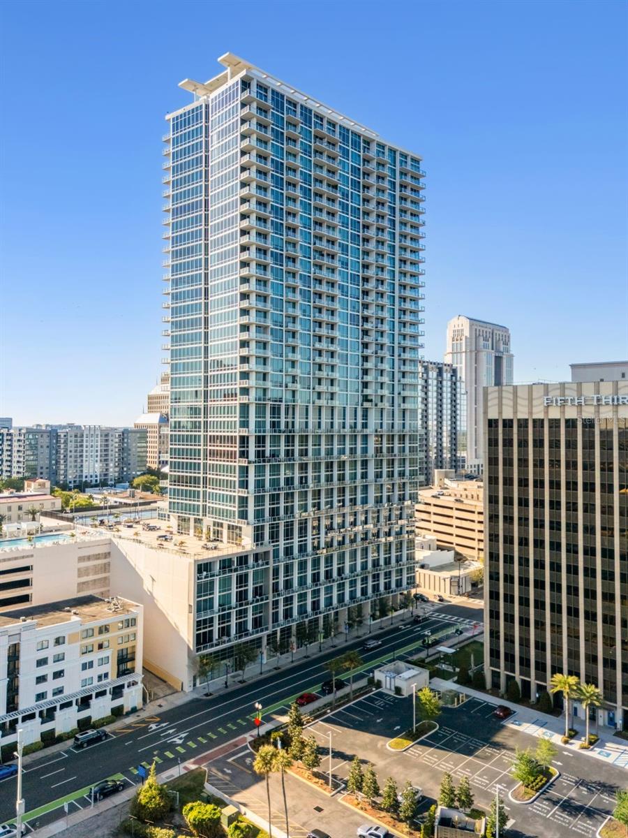150 E ROBINSON ST #1007, ORLANDO, FL, 32801