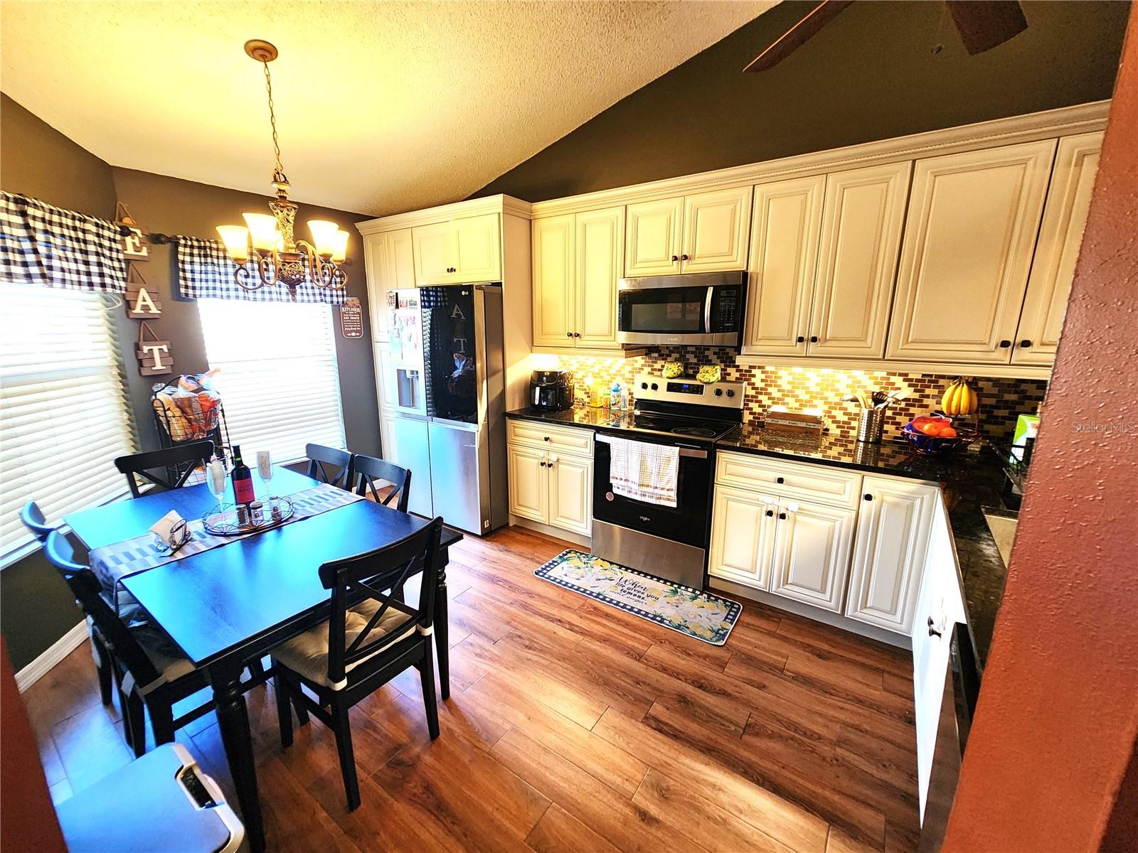 109 LAKEPOINTE CIR, KISSIMMEE, FL, 34743