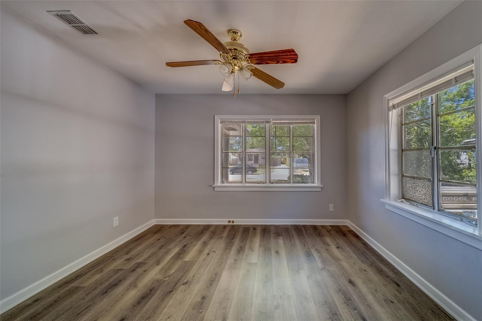 2340 KINGSTON ST S, ST PETERSBURG, FL, 33711