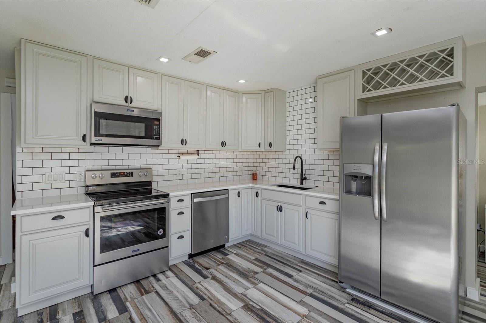 1132 W PAGE DR, DELTONA, FL, 32725