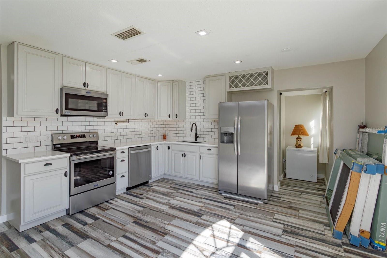 1132 W PAGE DR, DELTONA, FL, 32725