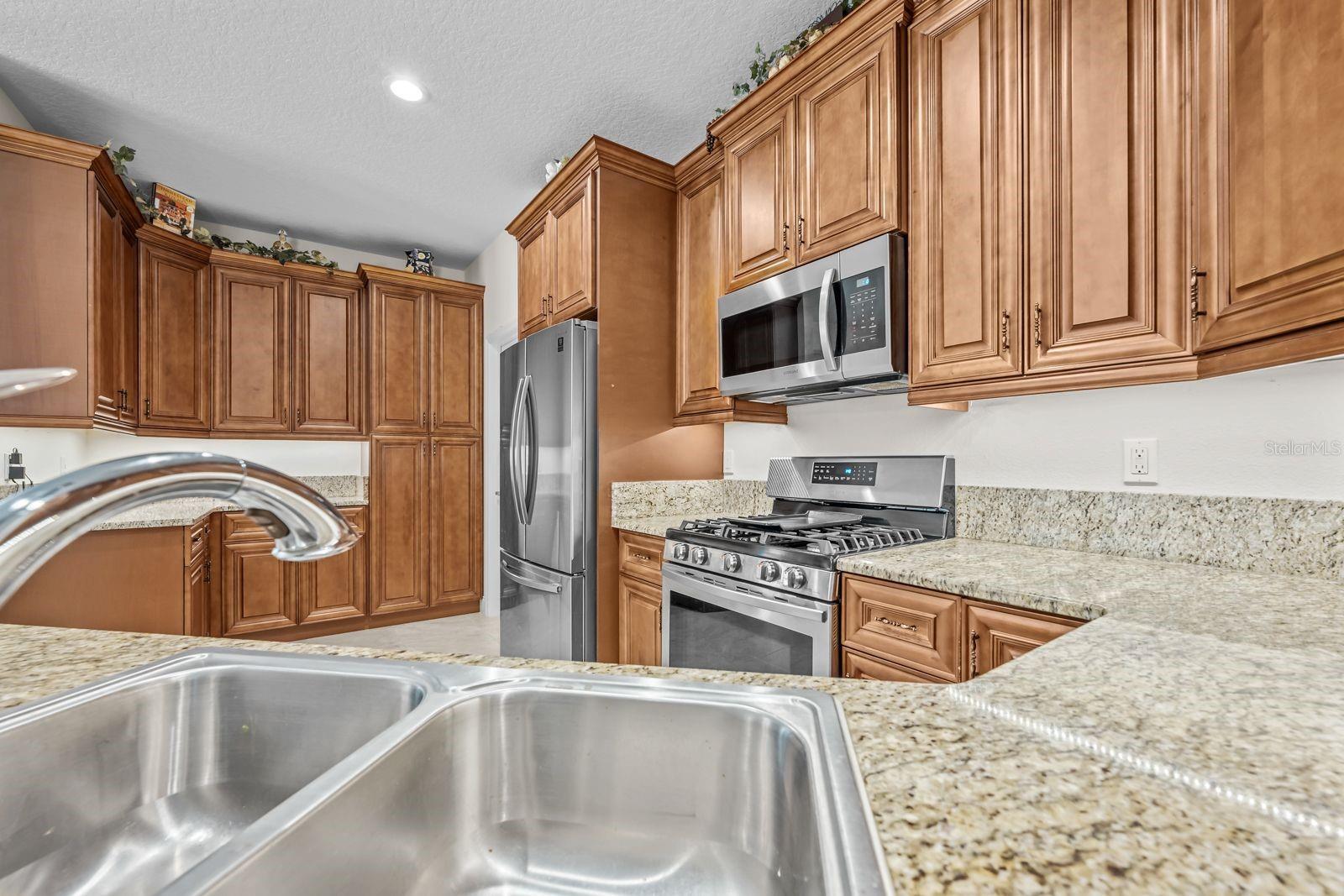 130 WALKER AVE, PALATKA, FL, 32177