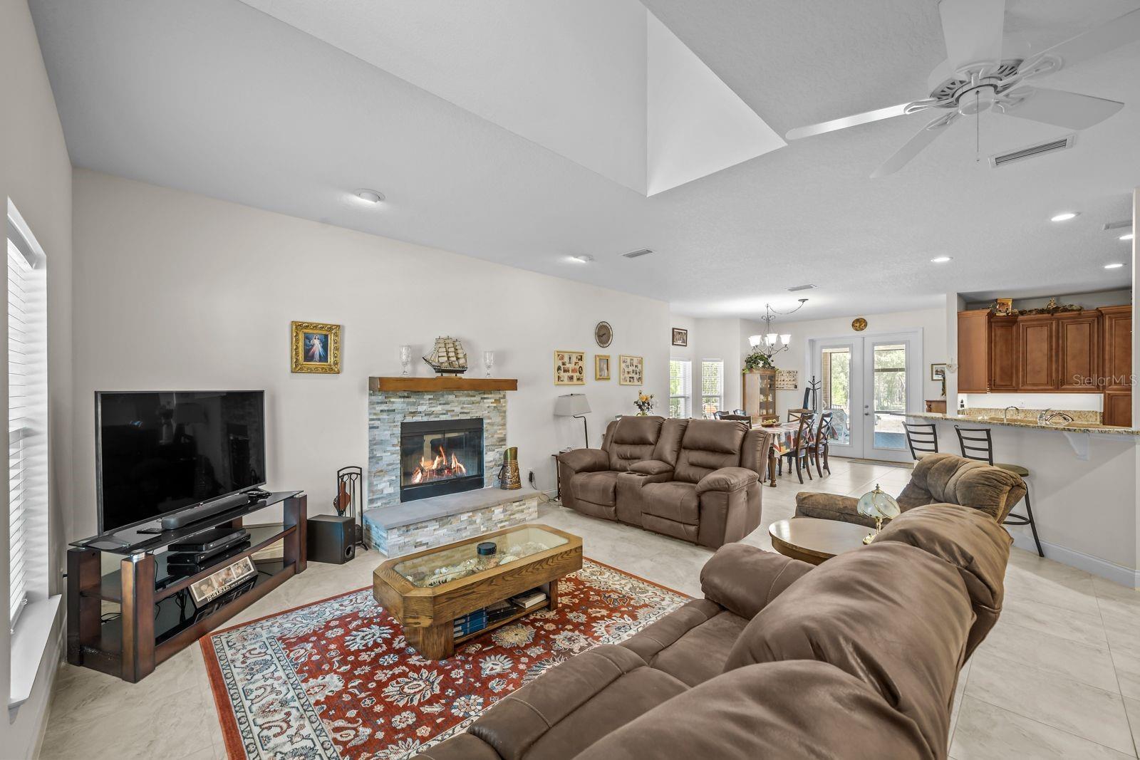 130 WALKER AVE, PALATKA, FL, 32177