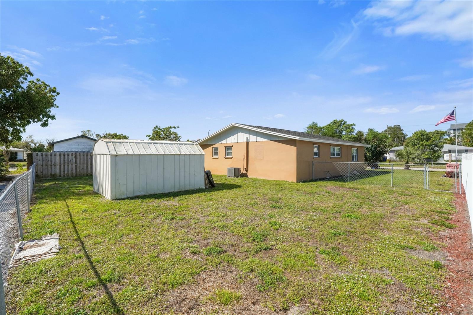 4855 WEST DR, FORT MYERS, FL, 33907