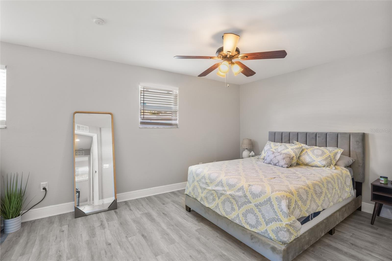 4855 WEST DR, FORT MYERS, FL, 33907
