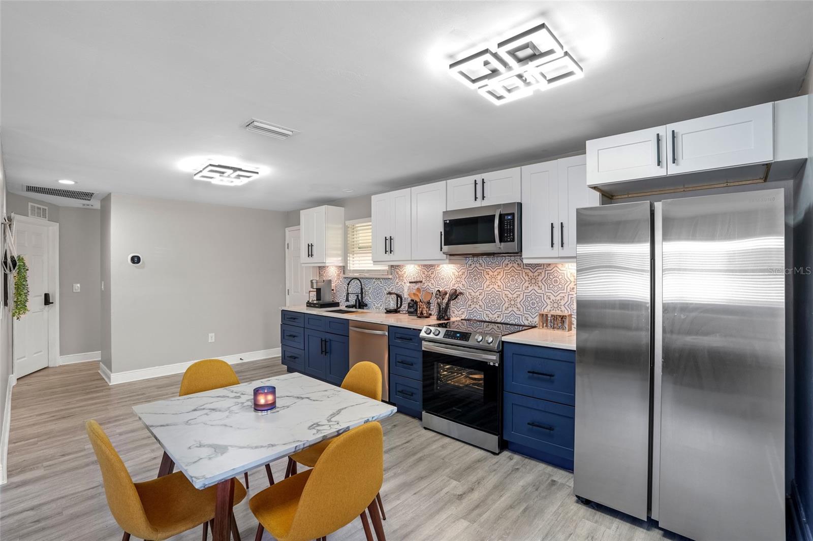 4855 WEST DR, FORT MYERS, FL, 33907