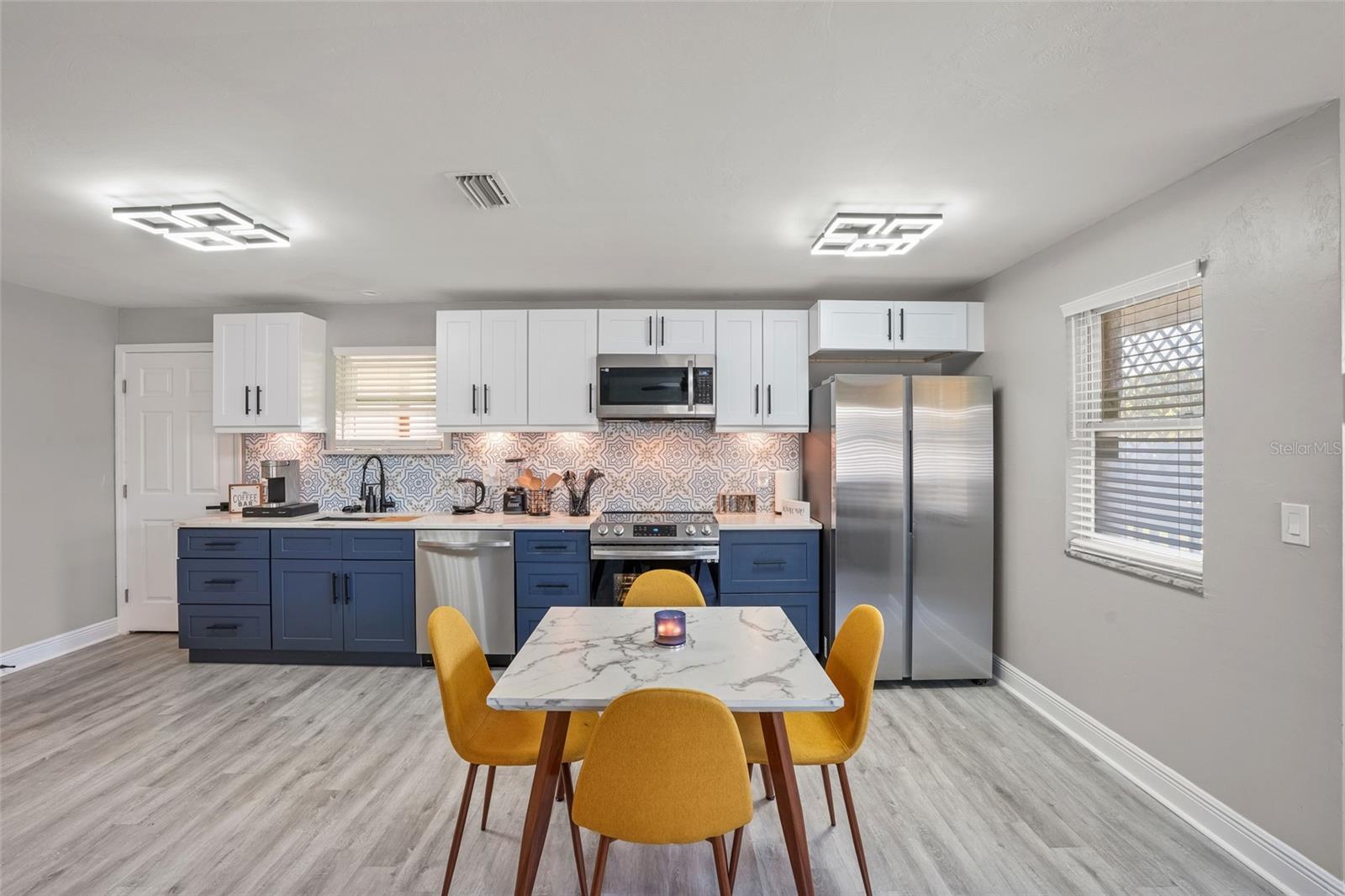 4855 WEST DR, FORT MYERS, FL, 33907