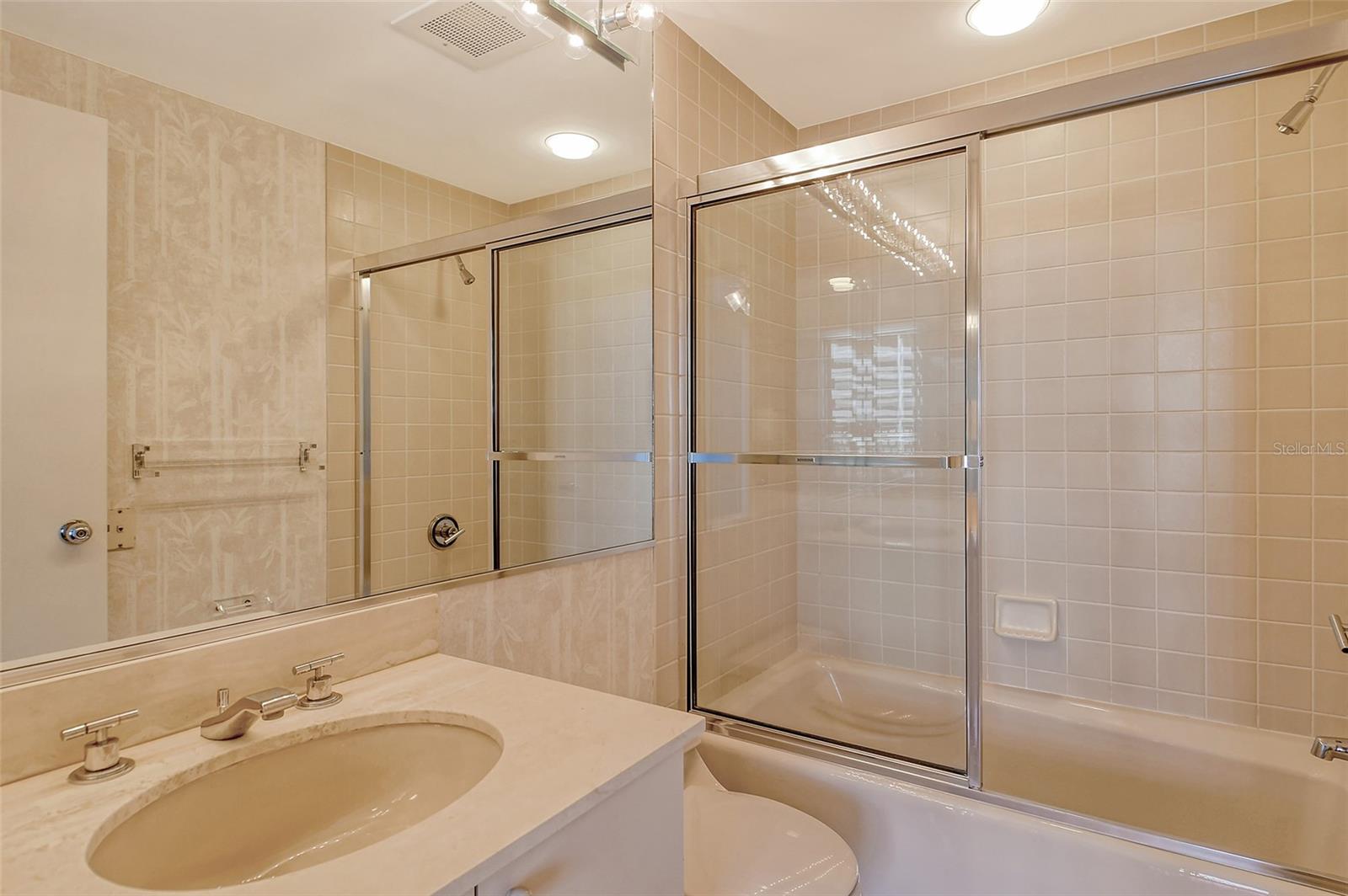 455 LONGBOAT CLUB RD #407, LONGBOAT KEY, FL, 34228