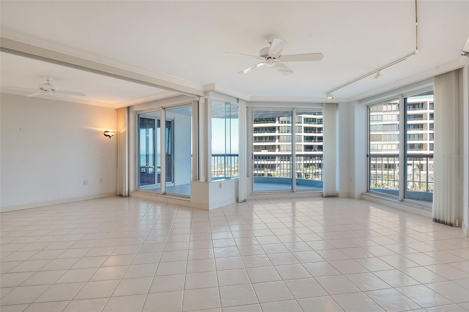 455 LONGBOAT CLUB RD #407, LONGBOAT KEY, FL, 34228