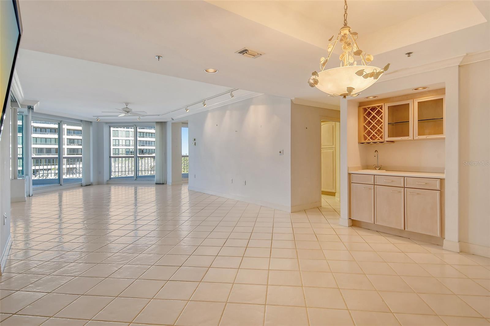 455 LONGBOAT CLUB RD #407, LONGBOAT KEY, FL, 34228