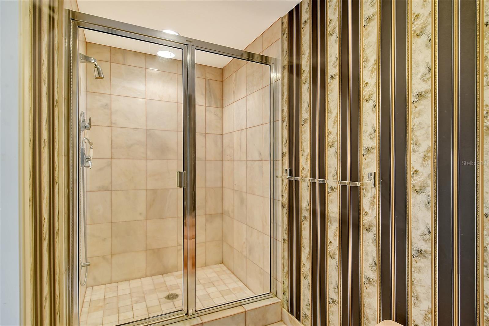 455 LONGBOAT CLUB RD #407, LONGBOAT KEY, FL, 34228