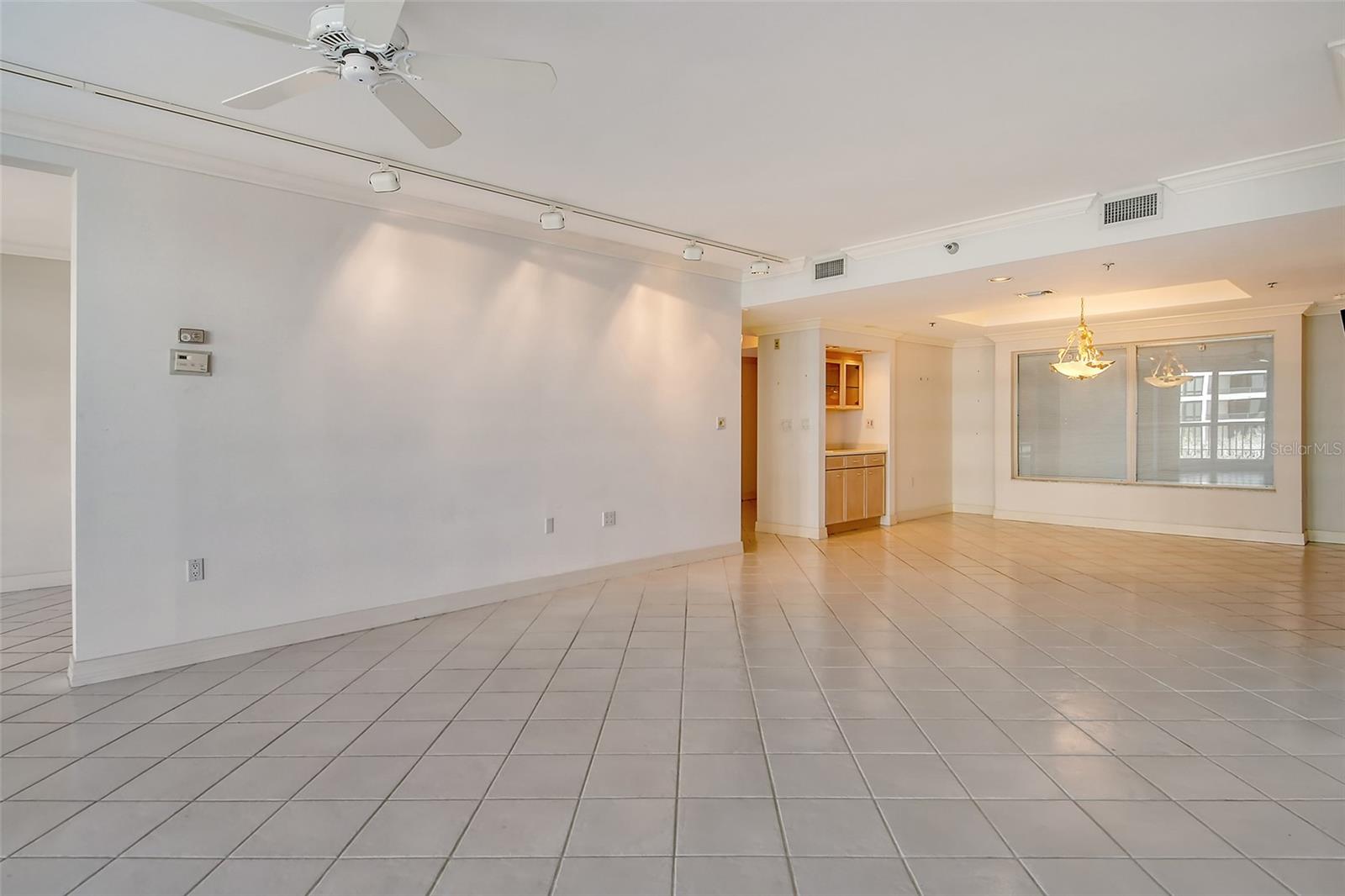 455 LONGBOAT CLUB RD #407, LONGBOAT KEY, FL, 34228