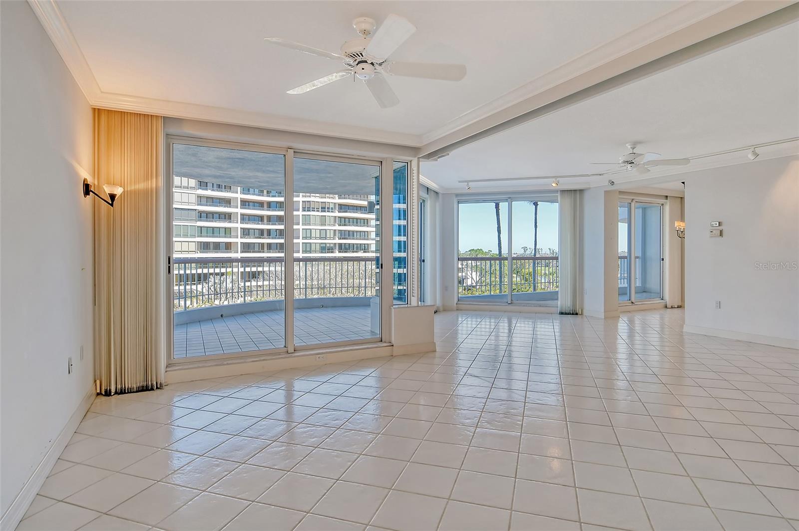 455 LONGBOAT CLUB RD #407, LONGBOAT KEY, FL, 34228