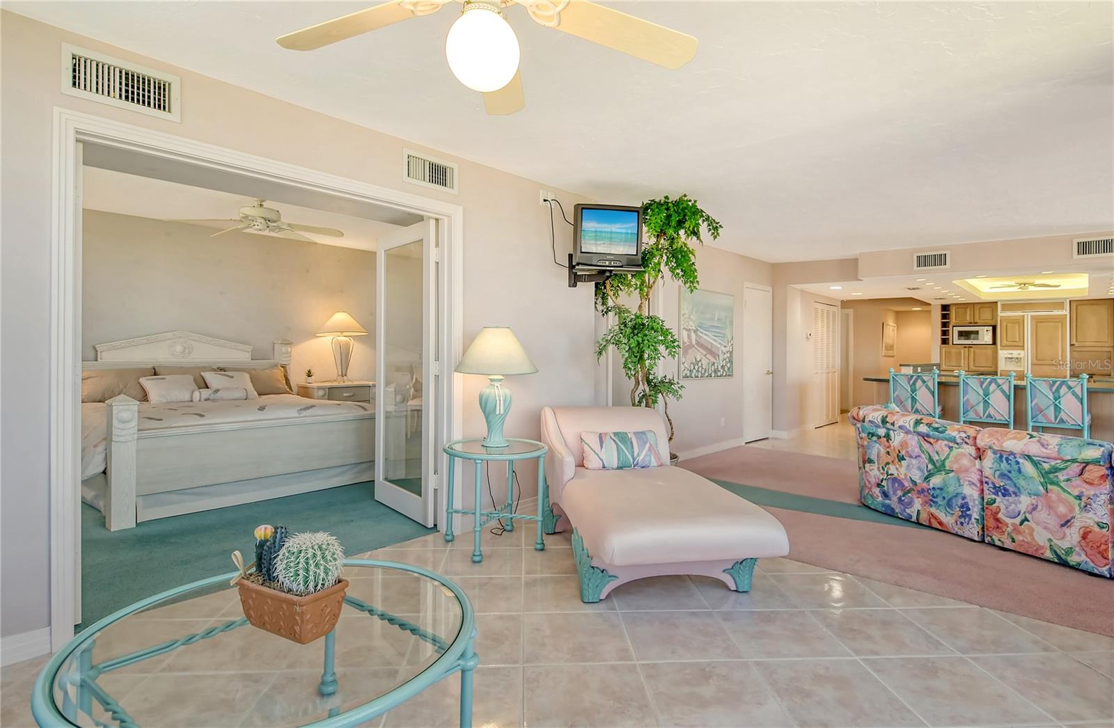 5780 MIDNIGHT PASS RD #501B, SARASOTA, FL, 34242