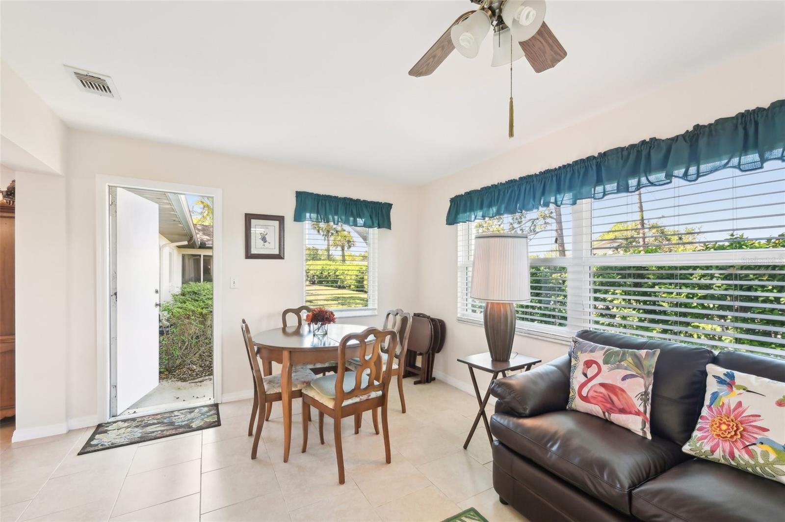 2009 HALIDOM WAY, SUN CITY CENTER, FL, 33573