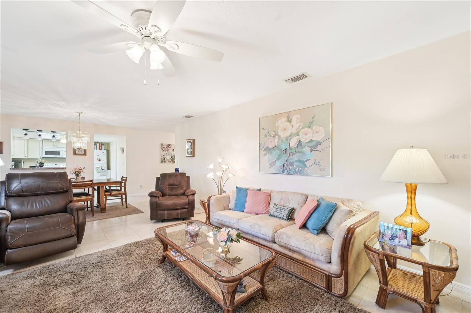 2009 HALIDOM WAY, SUN CITY CENTER, FL, 33573