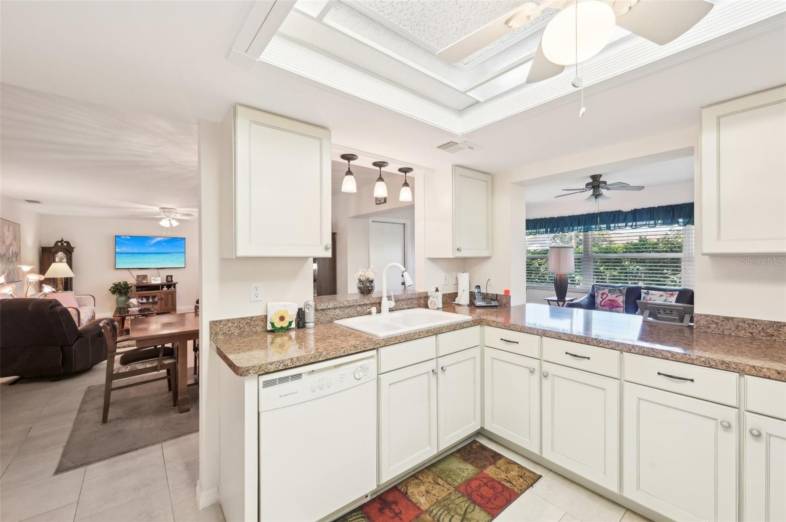 2009 HALIDOM WAY, SUN CITY CENTER, FL, 33573