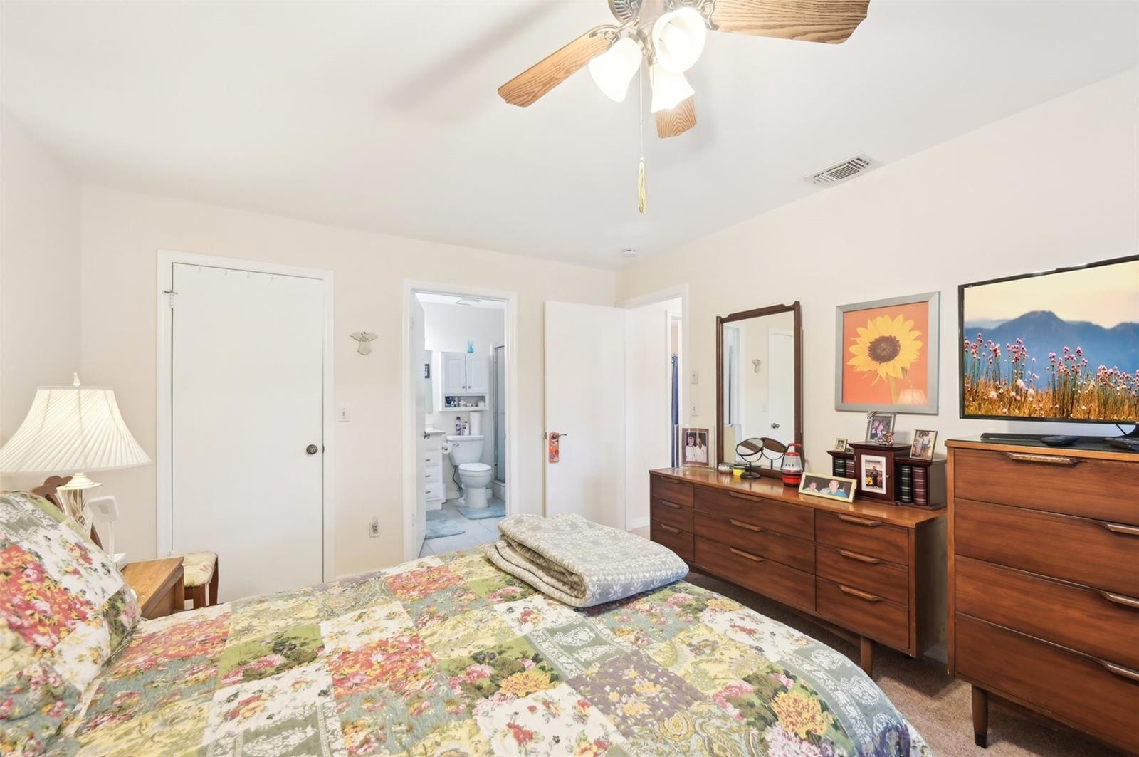 2009 HALIDOM WAY, SUN CITY CENTER, FL, 33573