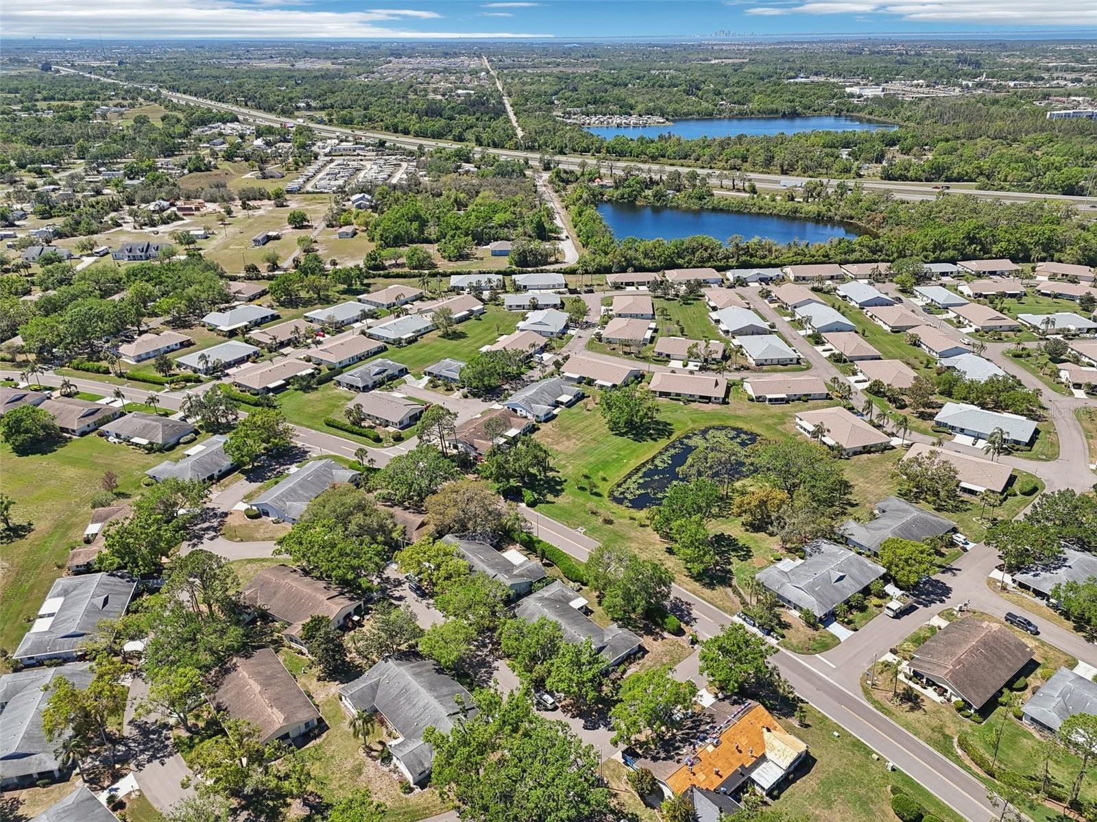 2009 HALIDOM WAY, SUN CITY CENTER, FL, 33573