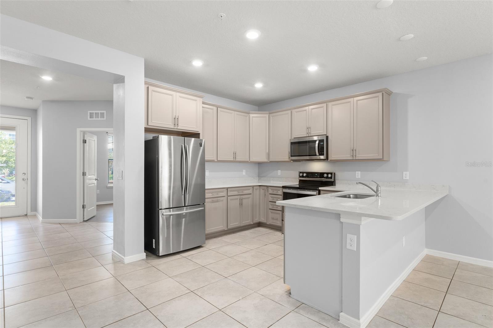 10465 FOLLY BEACH RD, ORLANDO, FL, 32827