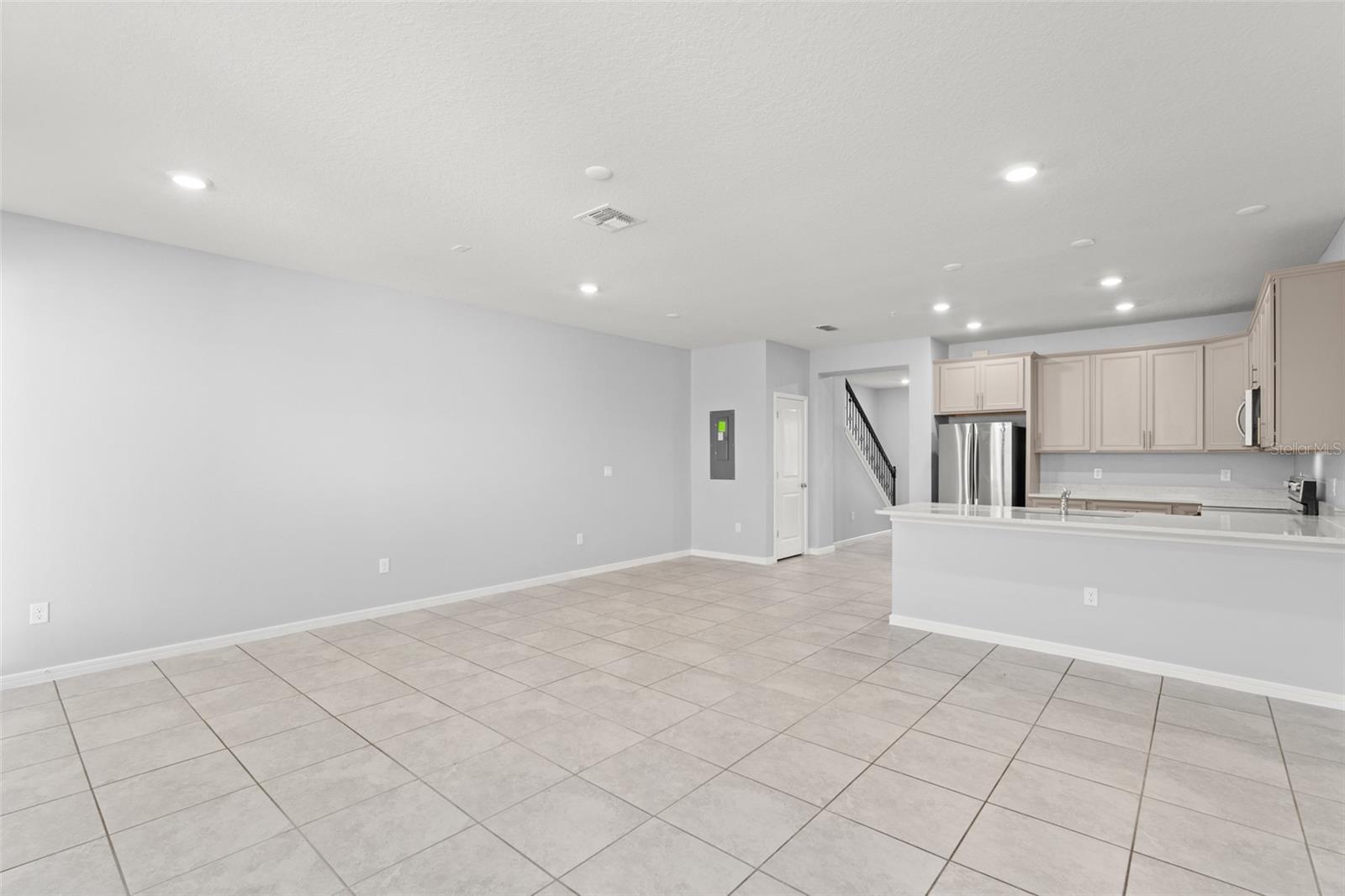 10465 FOLLY BEACH RD, ORLANDO, FL, 32827