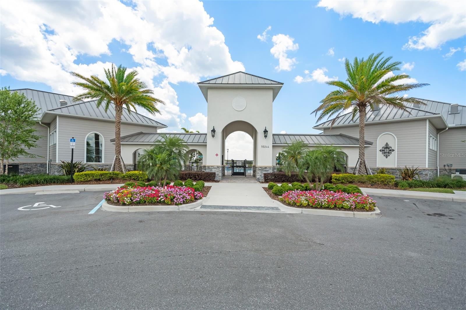 10465 FOLLY BEACH RD, ORLANDO, FL, 32827