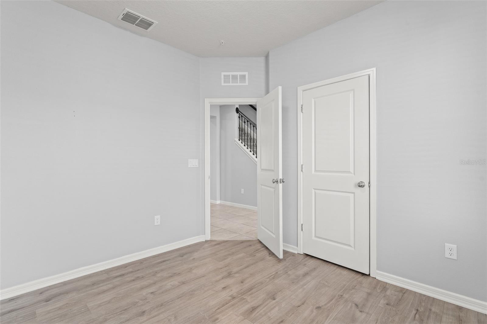 10465 FOLLY BEACH RD, ORLANDO, FL, 32827